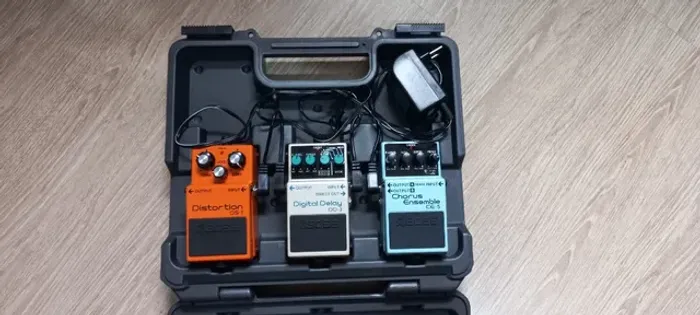 Case Boss BCB 30 com 3 Pedais Boss
