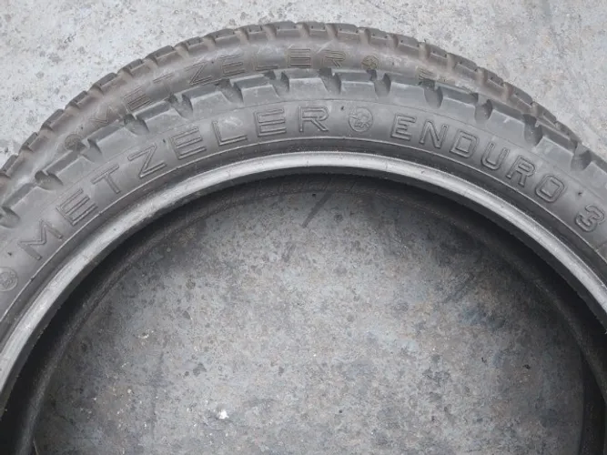 pneu usado metzeler enduro3 e sahara 120/80-18
