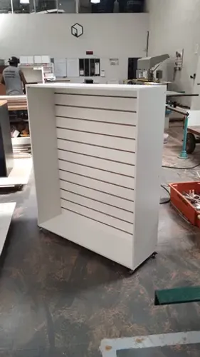 painel de chão canaletado