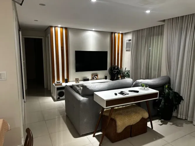 Vila Esplêndida 4 qtos frente a piscina andar alto Lindo !