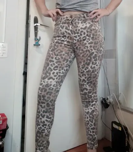 Calça jeans onça 40