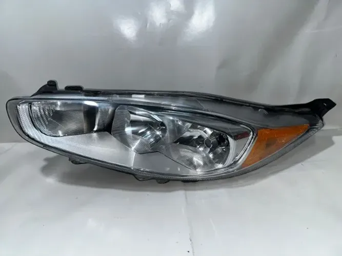 Farol esquerdo new fiesta mexicano 2013 2014 a 2016 original