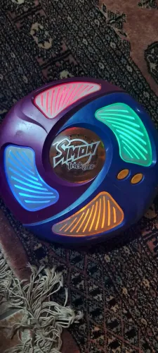 Simon Trickster - Jogo Eletrônico