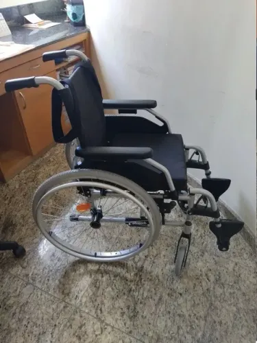 Cadeira de Rodas Ottobock em excelente estado