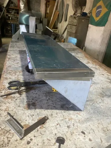 Prateleira de aço inox Med. 1,00x0,30