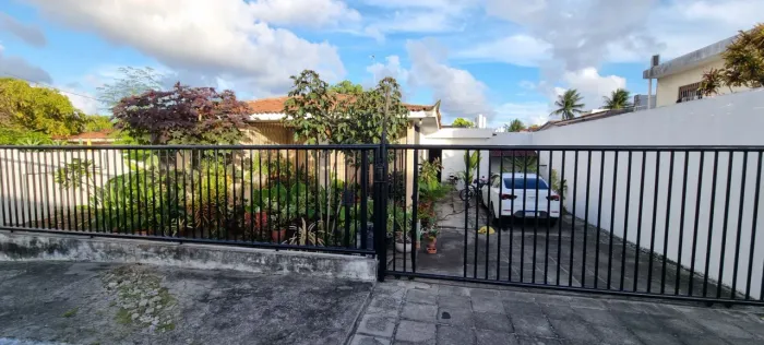 Vendo Casa no Treze de Maio 4 Quartos
