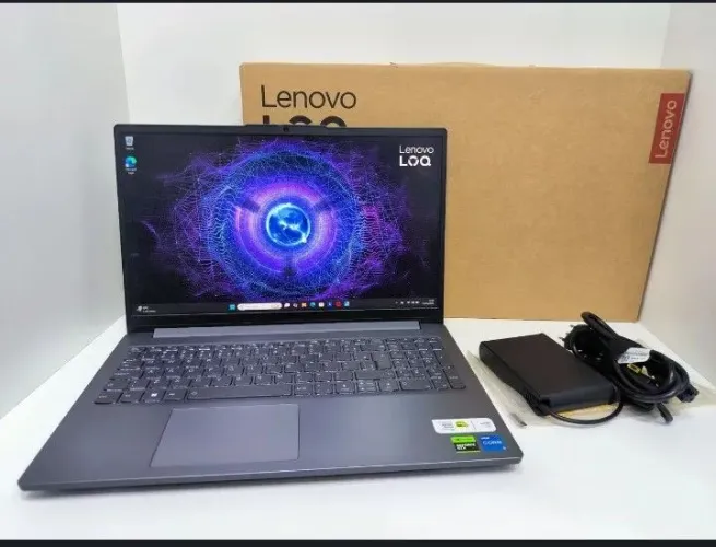Notebook Gamer Lenovo LOQ E Core i5-12450HX, 8GB, 512GB SSD, RTX 3050 6GB