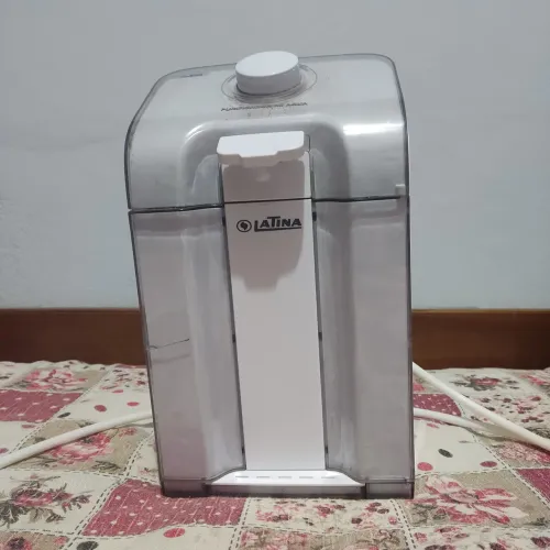Purificador de água Latina