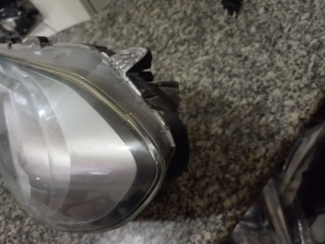 Farol honda fit 2013