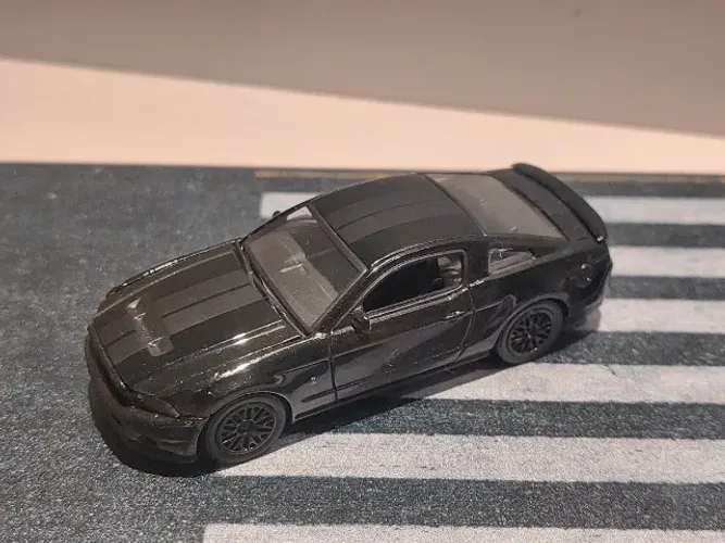Greenlight 2012 Ford Shelby GT500 - 1/64
