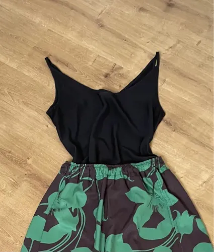Blusa de alcinha preta tam 36 Luigi Bertolli