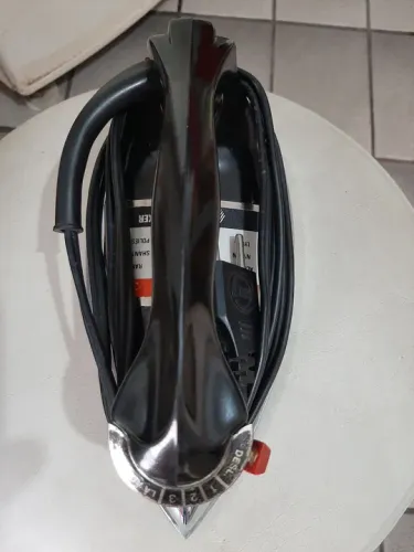 Ferro d passar roupa Black & Decker