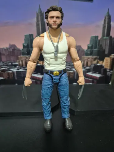 Wolverine marvel legends 