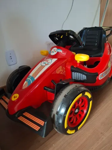 Carrinho F1 para criança 1 a 4 anos 