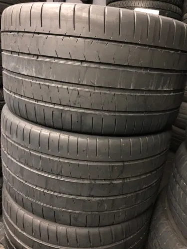Pneus 305/30/20 Michelin Pilot por 3000$ os 2 seminovos