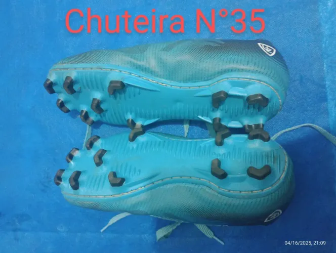 Chuteira infantil número 35