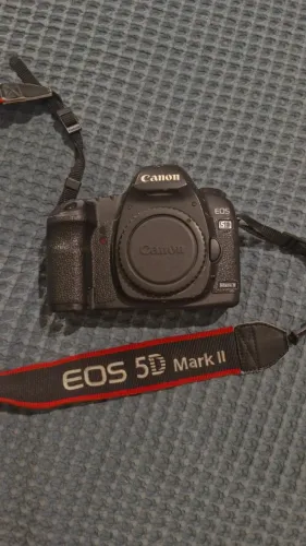 Camera Canon 5D Mk II