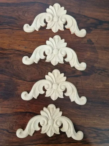 Aplique Arabesco em Madeira 13,5X7cm