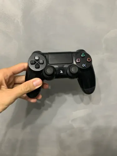 Controle PS4 Original - Preto seminovo