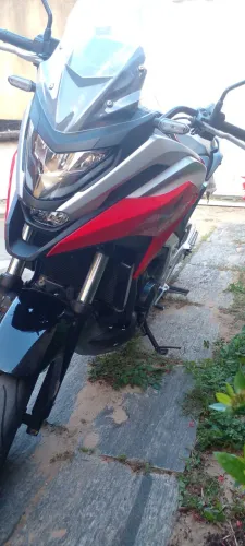 Vendo Honda NC750X anos 2023 km 12800