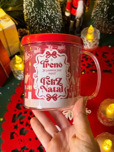 Caneca acrílica personalizada
