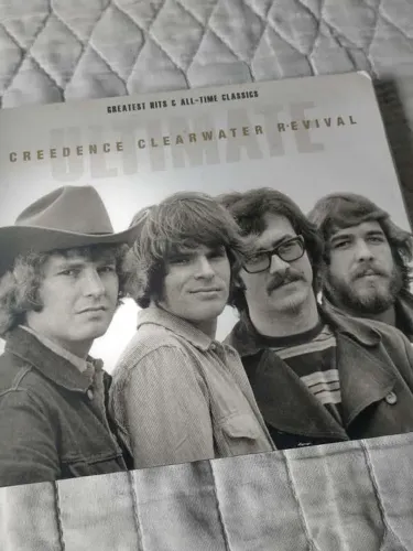 Cd's Creedence Clearwater Revival - Ultimate (Usados)