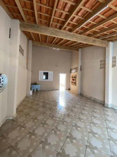 Casa Térrea no Cidade Salvador em Jacareí-SP - Permuta!!!