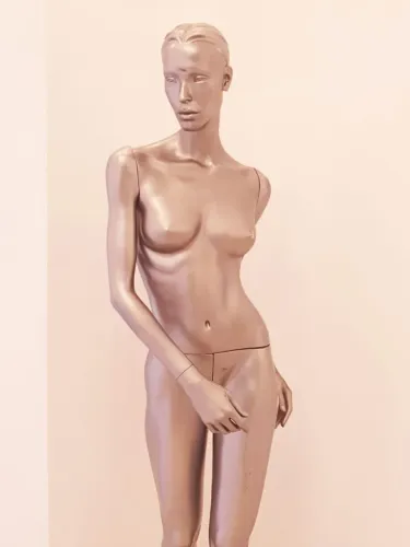 Manequim Feminino importado completo tamanho real 