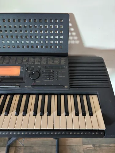 Teclado Yamaha PSR-520