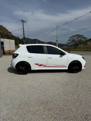 Renault Sandero RS Racing Spirit Flex 2.0 16V 5P 2018