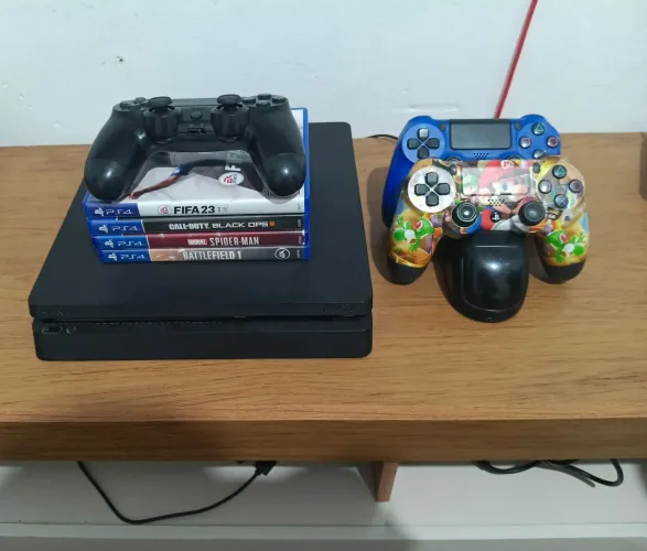 Playstation 4 Slim (1Tb)