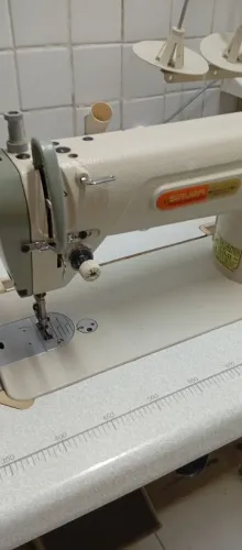 Máquina costura industrial