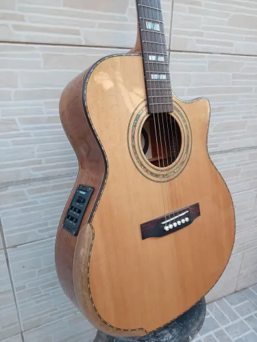 Violão Luthier Gonzalez modelo Chateau