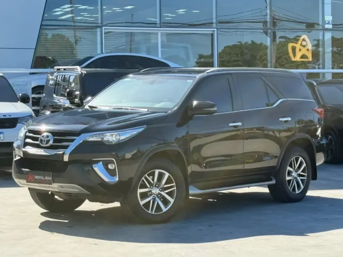 Toyota Hilux SW4 4X4 2.8 Diesel 2019