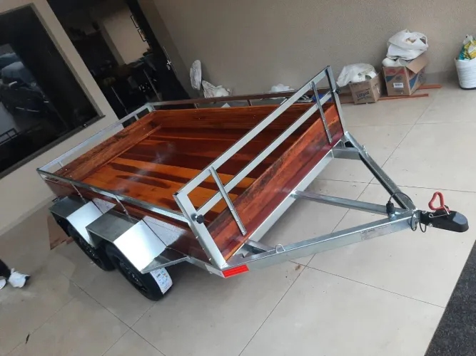 Carretinhas Reboques novas de fábrica 