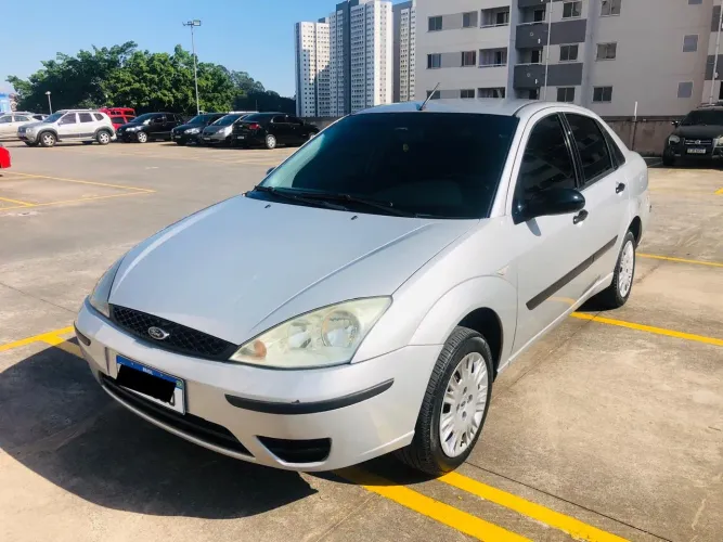 Ford Focus Sedan 1.6/1.6 Flex 8v/16v 4P Mec. 2005