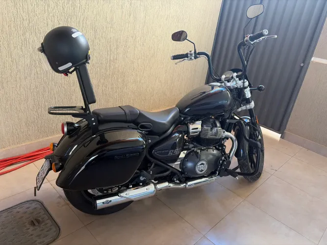 Super Meteor 650 Astral Black Toda Customizada