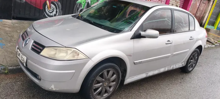 Renault Megane Sedan Dynamique Hi-flex 1.6 16V 2010