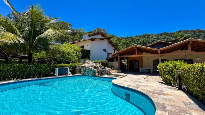 Granville Guarujá, casa à venda em condomínio fechado.