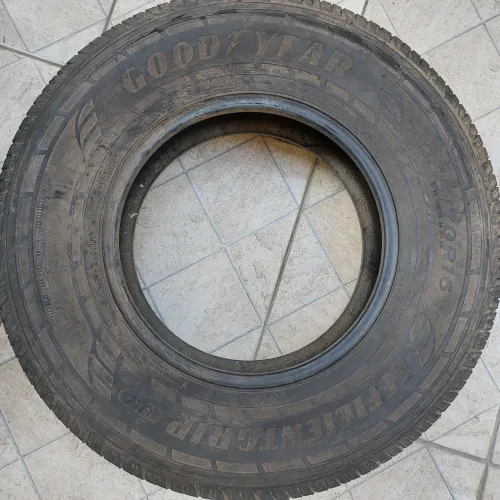Pneu 255/ 70 R 16 Goodyear