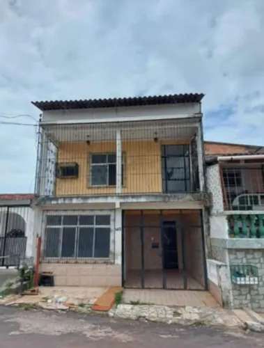 Casa no coroado 2 andar .
