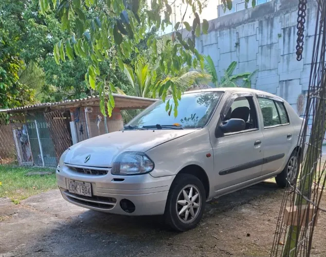 Renault Clio RT/ Privilège 1.6 16V 5P 2003