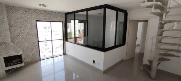 Excelente Cobertura à Venda em São Paulo-SP, na Chácara Inglesa: 4 Quartos, 3 Banheiros, 1