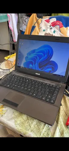 Notebook Asus 4gb com SSD 120