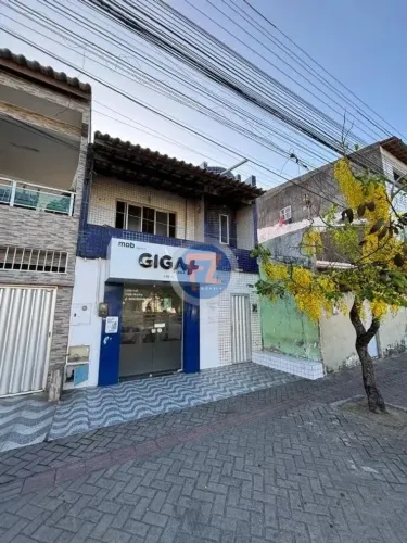Venda de Casas / Comercial na cidade de Fortaleza