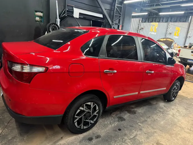 Fiat Grand Siena Attractive 1.0 Flex 8V 4P 2021