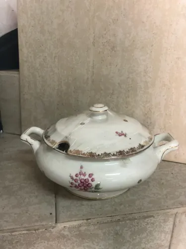 Sopeira de porcelana pintada