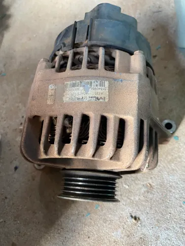 Vendo alternador , palio , Strada , punto , Siena 