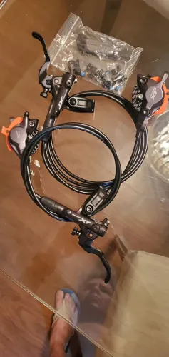 Freio Shimano XT M8100 com pastilhas Icetech (novo)