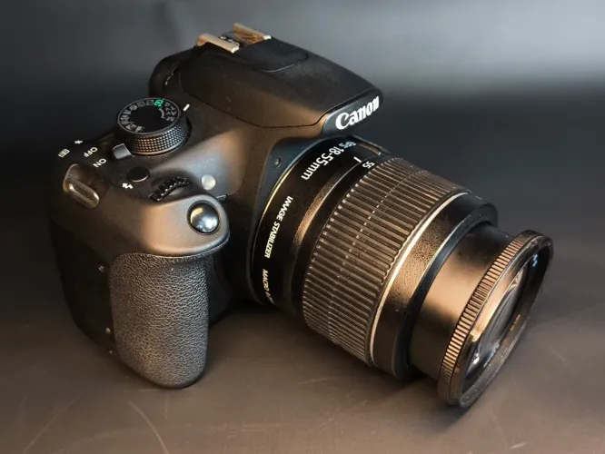 Canon t5 kit 